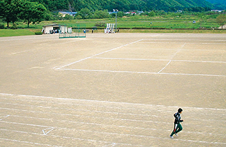 陸上競技場（びわのかげ）