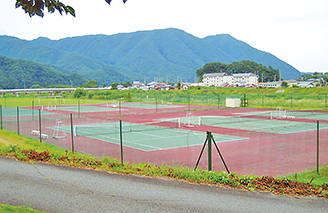 テニスコート（びわのかげ）